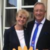 Erfolgreicher Stabwechsel: Carin Braterschofsky-Handwerker übergibt an Friedrich Ißle.