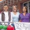 (mh)   Am Sonntag, 22. April, lädt die Bücherei Giebelstadt zum Tag der offenen Tür, um Lust zum Lesen zu fördern. Von 13 Uhr bis 17 Uhr gibt's eine Bastelecke, einen Bücherflomarkt und Luftballon-Wettbewerb. Als Höhepunkt wird Altbürgermeister Volker Kleinfeld durch die bewegte Geschichte des Hauses führen. Diese Tour beginnt um 14 Uhr. Darüber hinaus lädt die Bücherei als kleinen Vorgeschmack auf den am darauf folgenden Tag stattfindenden Welttag des Buches natürlich auch zum Schmökern ein. An die Giebelstadter Schulkinder werden kostenlos Bücher verteilt.