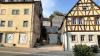 In der Baulücke in der Bachgasse soll ein Mehrfamilienhaus mit fünf Kleinwohnungen entstehen. Das Vorhaben wird von Denkmalschutz und Städteplanern begleitet.