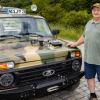 Jagdpächter Joachim Prüller aus Oberweißenbrunn mit seiner Drohne auf dem Auto. Jagdpächter Joachim Prüller aus Oberweißenbrunn mit seiner Drohne auf dem Auto.