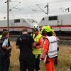 Am Freitagmittag kam es zu einem Feuerwehreinsatz oberhalb von Rohrbach, da ein ICE dort auf seinem Weg von Würzburg nach Fulda aufgrund eines Elektrobrands nothalten musste.