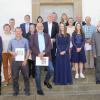 Konfirmanden und Konfirmandinnen, die inzwischen auf 50, 55, 60 und 75 Jahre zu ihrer "Grünen Konfirmation" zurückblicken können.