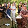 Tansaniachor unter der Leitung von Uwe Feulner beim Chorfest Rottenbauer.