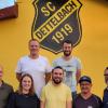 Die neue/alte Vorstandschaft beim Sport-Club Dettelbach: hintere Reihe von links: Schriftführer Frank Sachs, Spielbetriebsleiter Daniel Rügamer; vordere Reihe von Links: 2. Vorsitzender Michael Wagenhäuser, Schriftführerin Christina Knötgen, 1. Vorsitzender Christian Graber, Veranstaltungsleiter Ralf Stegmeier und 3. Vorsitzender Ralph Peckmann.