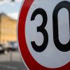 Ein flächendeckendes Tempo 30 in Städten werde es nicht geben, kündigte Bundesverkehrsminister Volker Wissing an. Ein flächendeckendes Tempo 30 in Städten werde es nicht geben, kündigte Bundesverkehrsminister Volker Wissing an.