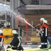Ein Feuer nach einem Blitzeinschlag in die Halle eines Holzbaubetriebes war das Szenario der Großübung beim Gemeindefeuerwehrtag in Untersteinbach.
