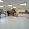 Hell und freundlich präsentiert sich der neue Gruppenraum im Neuhüttener Kindergarten. Was noch fehlt sind die Möbel.