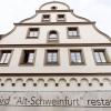 Das alte denkmalgeschützte Bürgerhaus in der Burggasse 17 im Stadtteil Zürich wurde aufwendigst saniert. Das alte denkmalgeschützte Bürgerhaus in der Burggasse 17 im Stadtteil Zürich wurde aufwendigst saniert.