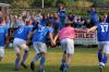 Die Mannschaft des FC Augsfeld ließ sich von ihren Fans nach dem klaren 5:0-Sieg in der Relegation gegen den FC Knetzgau feiern. Augsfeld bleibt Kreisklassist. Die Mannschaft des FC Augsfeld ließ sich von ihren Fans nach dem klaren 5:0-Sieg in der Relegation gegen den FC Knetzgau feiern. Augsfeld bleibt Kreisklassist.