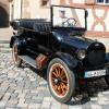 Der Chevrolet "Four Ninety" bezeichnet in seinem Namen auch den Kaufpreis des ersten Models von 1915 mit 490 US-Dollar – hier mit seinem Besitzer Grundbert Banik. Der Chevrolet "Four Ninety" bezeichnet in seinem Namen auch den Kaufpreis des ersten Models von 1915 mit 490 US-Dollar – hier mit seinem Besitzer Grundbert Banik.