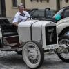 Das 12. Oldtimertreffen in Hofheim am 4. Juni steht bevor. Das Bild zeigt Steffen Hesse mit seinem Opel Baujahr 1907.