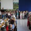 Die Kinder des Montessori-Kinderhauses Kolitzheim St. Sebastian erfreuen die Senioren mit ihren Liedern. Die Kinder des Montessori-Kinderhauses Kolitzheim St. Sebastian erfreuen die Senioren mit ihren Liedern.