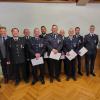 Für 25 und 40 Jahre Feuerwehrdient wurden diese Ehrenamtlichen geehrt.