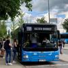 Ein Bus der Linie 999 hält am Zentralen Omnibusbahnhof Tauberbischofsheim: Die Regiobuslinie zwischen Buchen (Odenwald) und Tauberbischofsheim soll für fünf weitere Jahre fortgeführt werden.