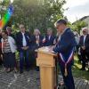 Thierry Lefort, Bürgermeister von Douvres-la-Délivrande, bei seiner feierlichen Rede. Thierry Lefort, Bürgermeister von Douvres-la-Délivrande, bei seiner feierlichen Rede.