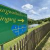 Haftungsfragen, Verkehrssicherungspflicht sowie die Bereiche Sicherheit und Ordnung standen bei der Besichtigung des Geländes am Badesee Burgwallbach zur Diskussion. So ging es unter anderem um die Beschilderung und den Zugang für Rettungskräfte.