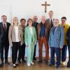 Im Bild von links: Joachim Schleifenbaum, Pfarrer Stefan Kömm, Christiane Höflein, Ingeborg Blaurock, 1. Bürgermeisterin Bettina Bärmann, Anton Blum, Elmar Ritter, 1. Vorsitzender Günter Rau, Hans Karl Wedler, Irmtraud Hofmann und Birte Drehmel.