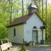 Eine kleine Kapelle im Wald des Büttharder Ortsteil Oesfeld erinnert an den
Sterbeort des Würzburger Fürstbischof Johann Philipp Franz von Schönborn.