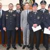 Zwei langjährige Aktive der Schallfelder Feuerwehr wurden am Jubiläumswochenende ausgezeichnet (von links): Zweite Bürgermeisterin Andrea Reppert, Bürgermeister Thomas Heinrichs, Kreisbrandinspektor Alexander Bönig, Kreisbrandmeister Fabian Haubenreich, Landrat Florian Töpper, Arnold Bedenk (40 Jahre bei der Feuerwehr Schallfeld), Kommandant Marco Gräf, Johannes Bedenk (25 Jahre )und Kreisbrandrat Holger Strunk.  Foto: Lothar Riedel