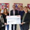 Bei der Spendenübergabe (von links):  Martina Sponholz, Petra Maier, Christian Müller, Thorsten Kraus und Daniela Lang. 