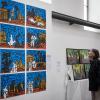 Dafür ist der Erlabrunner Werner Winterbauer bekannt: Menschen, Fabelwesen, Gebäude, Bäume figurieren in einer lautlosen, traumhaften Landschaft. Dafür ist der Erlabrunner Werner Winterbauer bekannt: Menschen, Fabelwesen, Gebäude, Bäume figurieren in einer lautlosen, traumhaften Landschaft.