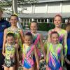 Die bei der bayerischen Meisterschaft erfolgreichen Sportlerinnen mit ihren Trainerinnen Christine Köhler (links) und Zoe Tajtl (rechts): (weiter von links) Lena Adam, Lena Böhm, Sofia Köhler, Franka Leimeister, Marlene Sowa und Evi Hefter.