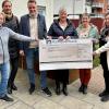 Zu sehen von links: Ulrike Roth (Freundeskreis des Seniorenzentrums Estenfeld), Sandra Amberger (Verwaltungsmitarbeiterin für den Freundeskreis), Jörg Friederici (Pflegedienstleiter), Gudrun Bayer (Vorsitzende der KAB Estenfeld), Ulrike Markard (Vorsitzende der KAB Estenfeld), Linda Prochaska (stellvertretende Pflegedienstleitung).