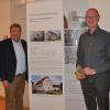 Sie waren bei der Eröffnung der Ausstellung über fränkische Baukultur dabei: v.l. Architekt Stefan Schlicht, ALE-Leiter Jürgen Eisentraut, Gebäudesanierer Eberhard Hahn und Wolfgang Borst, Vorsitzender der Hofheimer Allianz. Sie waren bei der Eröffnung der Ausstellung über fränkische Baukultur dabei: v.l. Architekt Stefan Schlicht, ALE-Leiter Jürgen Eisentraut, Gebäudesanierer Eberhard Hahn und Wolfgang Borst, Vorsitzender der Hofheimer Allianz.