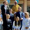 Die Kommunionkinder aus Wargolshausen und Junkershausen feierten unlängst das Fest der ersten heiligen Kommunion mit Pfarrer Leo Brand und Pastoralreferentin Regina Werner.
