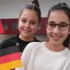 Schülerinnen des Französisch-Zweigs der St.-Ursula-Schule feiern den Deutsch-Französischen Tag und bereiten in der Schulküche eine Quiche vor.