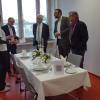 Sehr beeindruckt von den Berufsfachschulen an der Heinrich-Thein-Berufsschule zeigte sich der Präsident der Handwerkskammer Unterfranken beim Rundgang mit Landrat Wilhelm Schneider, Bürgermeister Günther Werner und dem Vorsitzenden des Freundeskreises der Berufsschule Matthias Tusche. Hier bei der Berufsfachschule für Ernährung und Versorgung. Sehr beeindruckt von den Berufsfachschulen an der Heinrich-Thein-Berufsschule zeigte sich der Präsident der Handwerkskammer Unterfranken beim Rundgang mit Landrat Wilhelm Schneider, Bürgermeister Günther Werner und dem Vorsitzenden des Freundeskreises der Berufsschule Matthias Tusche. Hier bei der Berufsfachschule für Ernährung und Versorgung.