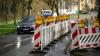 Die Fahrbahn in der Leistenstraße ist seit Juli 2022 eingegrenzt. Der Grund dafür ist vielen unbekannt.  