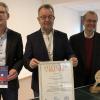 Über die neu gegründete Stiftung zur Förderung des Tischtennissports in Versbach freuen sich (von links) Michael Fabian, Hubert Uhl und Michael Popp.