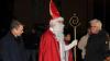 Der Nikolaus im Gespräch mit dem Vorsiten des der Siedlergemeinschaft Günter Hoffelner und Oberbürgermeister Sebastian Remele. Der Nikolaus im Gespräch mit dem Vorsiten des der Siedlergemeinschaft Günter Hoffelner und Oberbürgermeister Sebastian Remele.