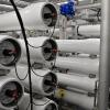 Deutlich weicheres Wasser im Mittleren Taubertal: Durch diese Röhren wird das Wasser unter Druck gepresst. Dadurch werden Salze und Ionen herausgelöst und reines Trinkwasser fließt weiter in die Haushalte des Versorgungsgebietes.