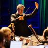 Walter Ratzek dirigierte gekonnt die Bläserphilharmonie. Walter Ratzek dirigierte gekonnt die Bläserphilharmonie.