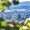 Blick aus den Weinbergen um Ziegelanger auf die Wallfahrtskirche Maria Limbach auf der anderen Mainseite. (Archivbild)