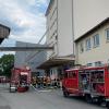Brandalarm am Montagmorgen auf dem Gelände der BayWa in Mellrichstadt: 60 Einsatzkräfte von Feuerwehr und Rettungsdienst waren vor Ort. Drei Mitarbeiter wurden leicht verletzt.