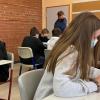 Schüler*innen bei der Arbeit mit dem iPads. Schüler*innen bei der Arbeit mit dem iPads.