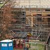 Der Holz-Anbau am Kindergarten ist inzwischen aufgerichtet. Nun kann der Innenausbau beginnen.