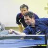 Hatten sichtlich ihren Spaß: Anlässlich des 150. Geburtstages des TSV Goßmannsdorf kamen die ehemaligen Tischtennis-Doppel-Weltmeister Jörg Roßkopf (hinten) und Steffen Fetzner zu einem Showkampf in die Haßberge und begeisterten die Zuschauer mit Spielwitz und Esprit.