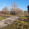 Der Bahnübergang der Straße neben dem Leintalsgraben im Tauberbischofsheimer Stadtteil Impfingen bleibt voraussichtlich bestehen und wird ausgebaut. Bis 2024 müssen die technischen Sicherungen erneuert und die kreuzende Straße verbreitert werden.