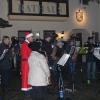 Vorweihnachtliche Freude verbreiteten die Musikanten aus Bastheim, Braidbach, Reyersbach und Rödles bei der gemeinschaftlichen „AdventsZEIT“ auf dem Bastheimer Rathausplatz.