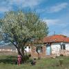 Das Foto entstand im Jahr 2019 in Gracanica im Rahmen eines Fotoprojekts (Art of living) mit den Kindern. Es zeigt ein Haus im Romaviertel. Das Foto entstand im Jahr 2019 in Gracanica im Rahmen eines Fotoprojekts (Art of living) mit den Kindern. Es zeigt ein Haus im Romaviertel.