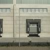 Ein Unbekannter hat versucht, in das Zentrallager eines Elektro- und Elektronikfachmarktes im Mainfrankenpark bei Dettelbach einzubrechen.