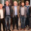 Gratulierten den wiedergewählten Vorstandsmitgliedern (v.l.) Hans Zier, Reiner Angly, Matthias Schäffer, Sandro Michel und Alexander Knauer: Otmar Reißmann (links) – Sportreferent, Herbert Gransitzki (3. von rechts) – Sportreferent, und Bürgermeister Peter Juks (rechts).