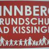 Das Foto dieses Emblems der Sinnberg-Grundschule entstand vor der geplanten Erweiterung. Das Foto dieses Emblems der Sinnberg-Grundschule entstand vor der geplanten Erweiterung.