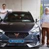 Der "leidenschaftliche Autoverkäufer" Norbert Schuler (rechts) verabschiedet sich beruhigt in den Ruhestand. Das Unternehmen bleibt in Familienhand: bei seinem Neffen Marcus Eisner.