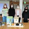 Schüler*innen der elften Jahrgangsstufe des Schweinfurter Walther-Rathenau Gymnasiums beschäftigten sich im Rahmen ihrer Projektseminararbeit und mit Unterstützung des Landesbundes für Vogelschutz mit dem Thema „Mehr Lebensqualität im Alter - speziell für Bewohner*innen vollstationärer Pflegeeinrichtungen“.