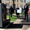 Bei der Spendenübergabe (von links): Johannes Pietschmann, Cornelia Böckmann, Sparkasse-Beratungscenterleiter Herr Schüll und Bürgermeisterin Rosi Schraud.